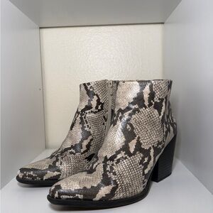 SOUL Naturalizer Snakeskin Pattern Ankle Boots